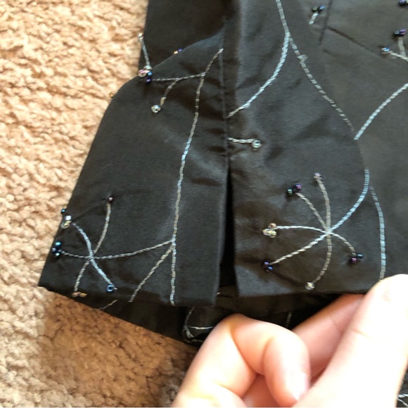 Vintage Due per Due Collection Womans Blouse 12 Black Silk Floral Beaded - Picture 7 of 8